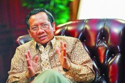 USUL, HAKIM DILARANG POLIGAMI